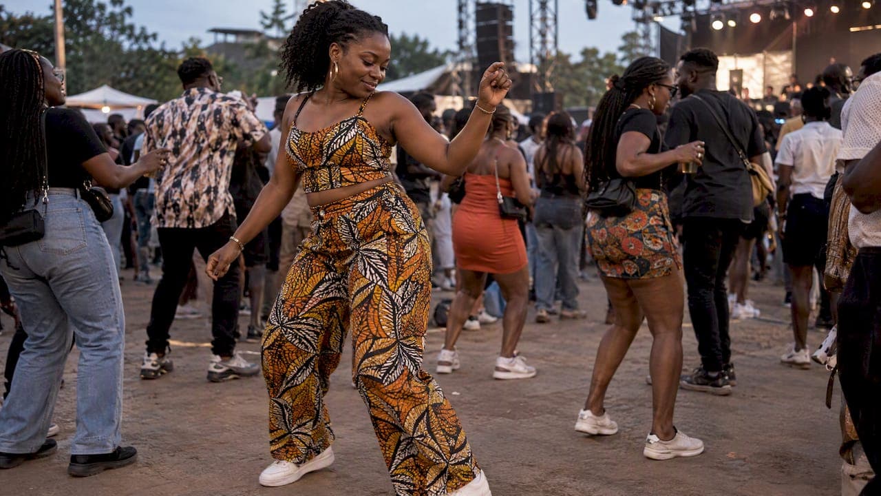 Afrobeat Concert Outfits: 6 Ankara Looks for Dancing All Night